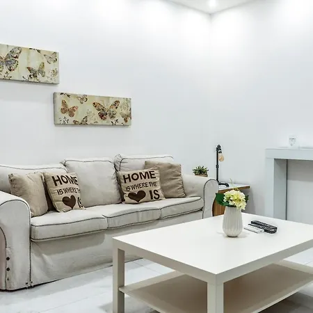 Hermes Apartament *